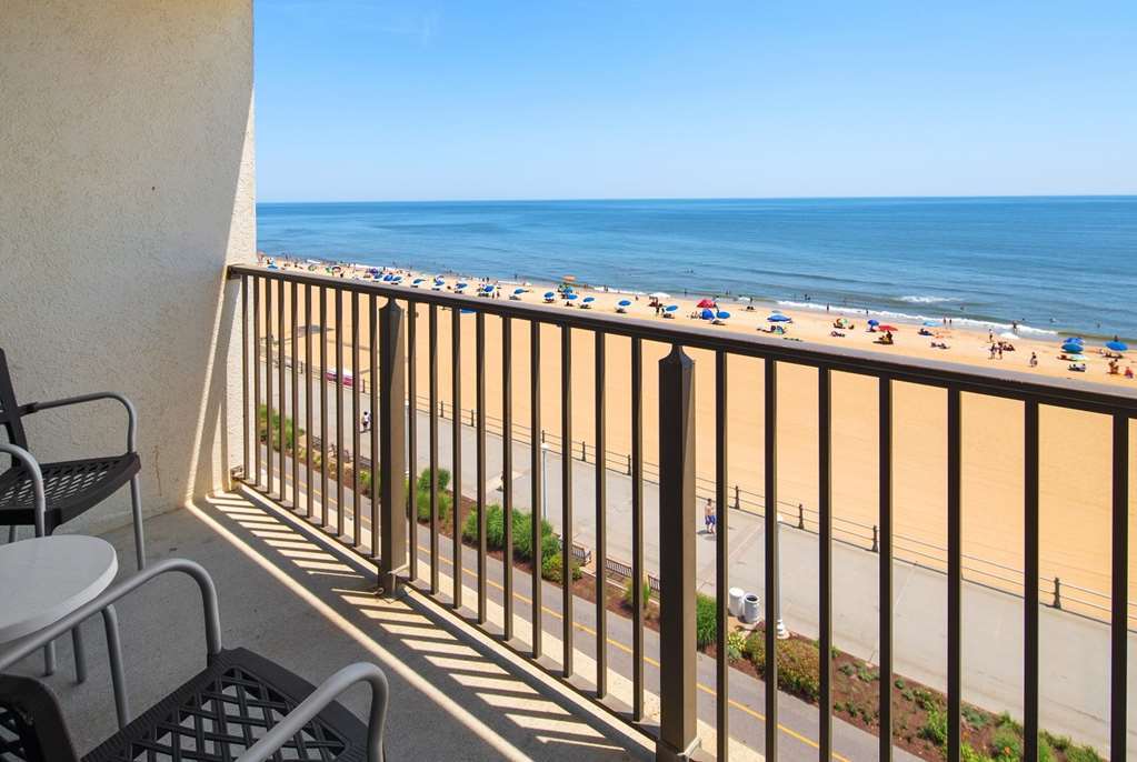 Ramada Plaza By Wyndham Virginia Beach Oceanfront Hotel Room photo